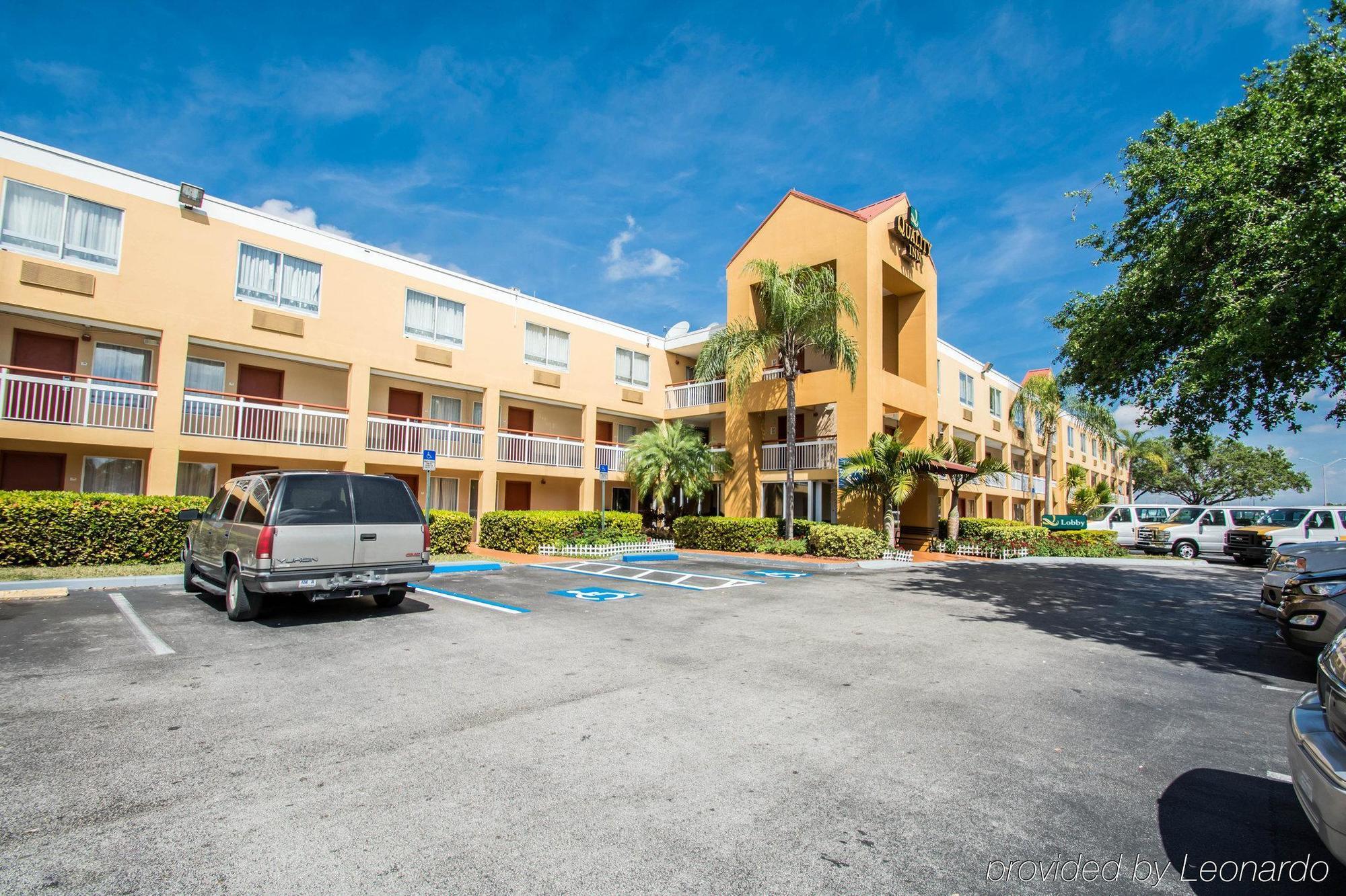 Quality Inn Miami Airport - Doral Exterior photo